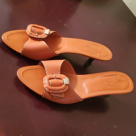 Tod's Orange Buckle Kitten Heel Mules/Sandals 7.5 - Picture 11 of 12